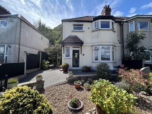 Photo 1- click for photo gallery